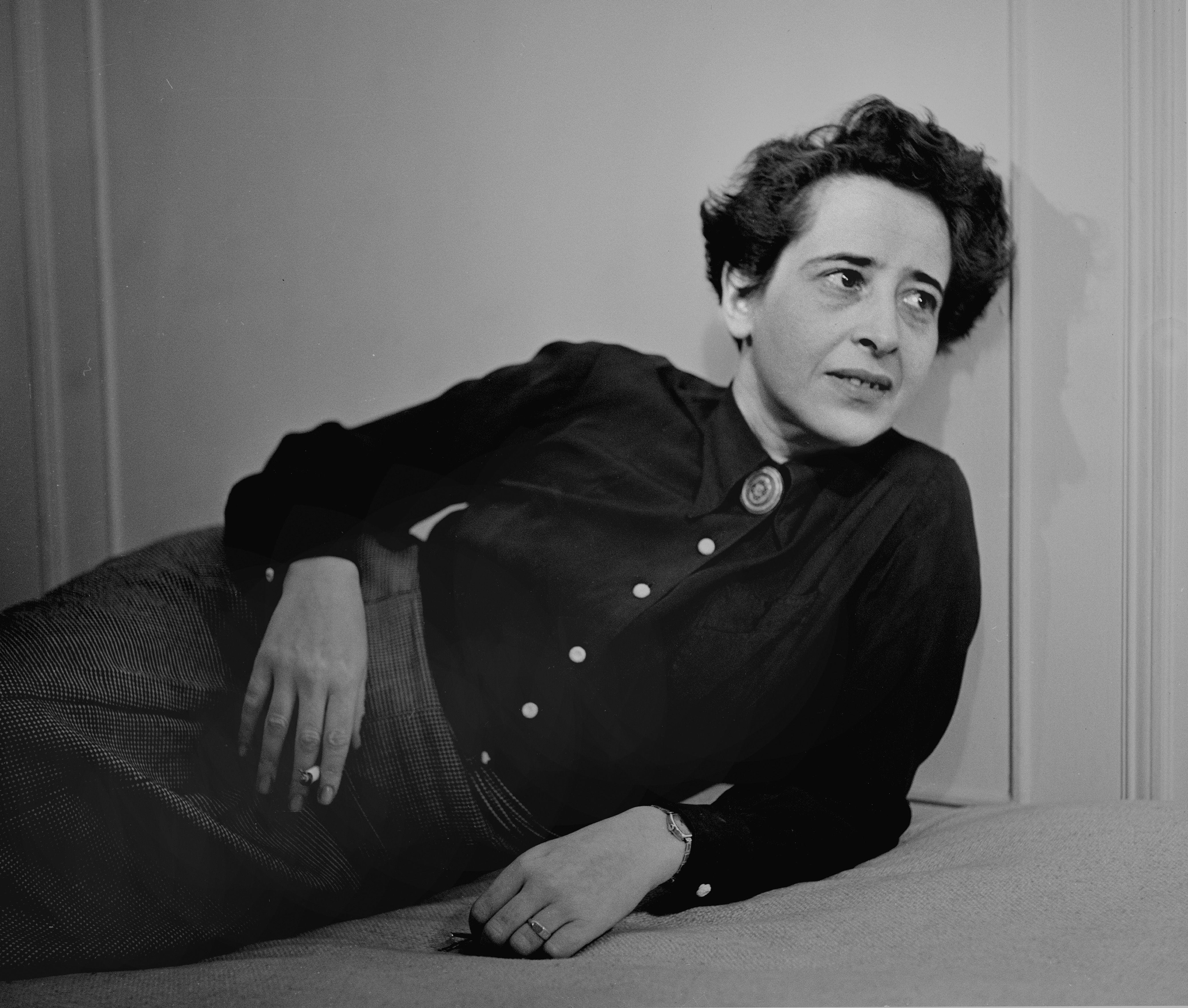 La filósofa Hannah Arendt, en 1949. 