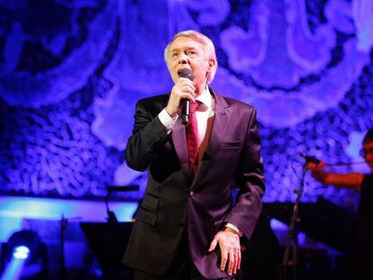 Salvatore Adamo en el concierto celebrado en el Palau de la M&uacute;sica.