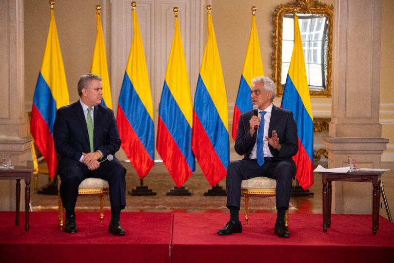 El presidente de Colombia, Iván Duque, y su ministro de Ambiente, Ricardo Lozano, durante la celebración del Día Mundial del Medio Ambiente.