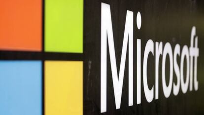 Logo de Microsoft en las oficinas de la compañía en Sydney (Australia).