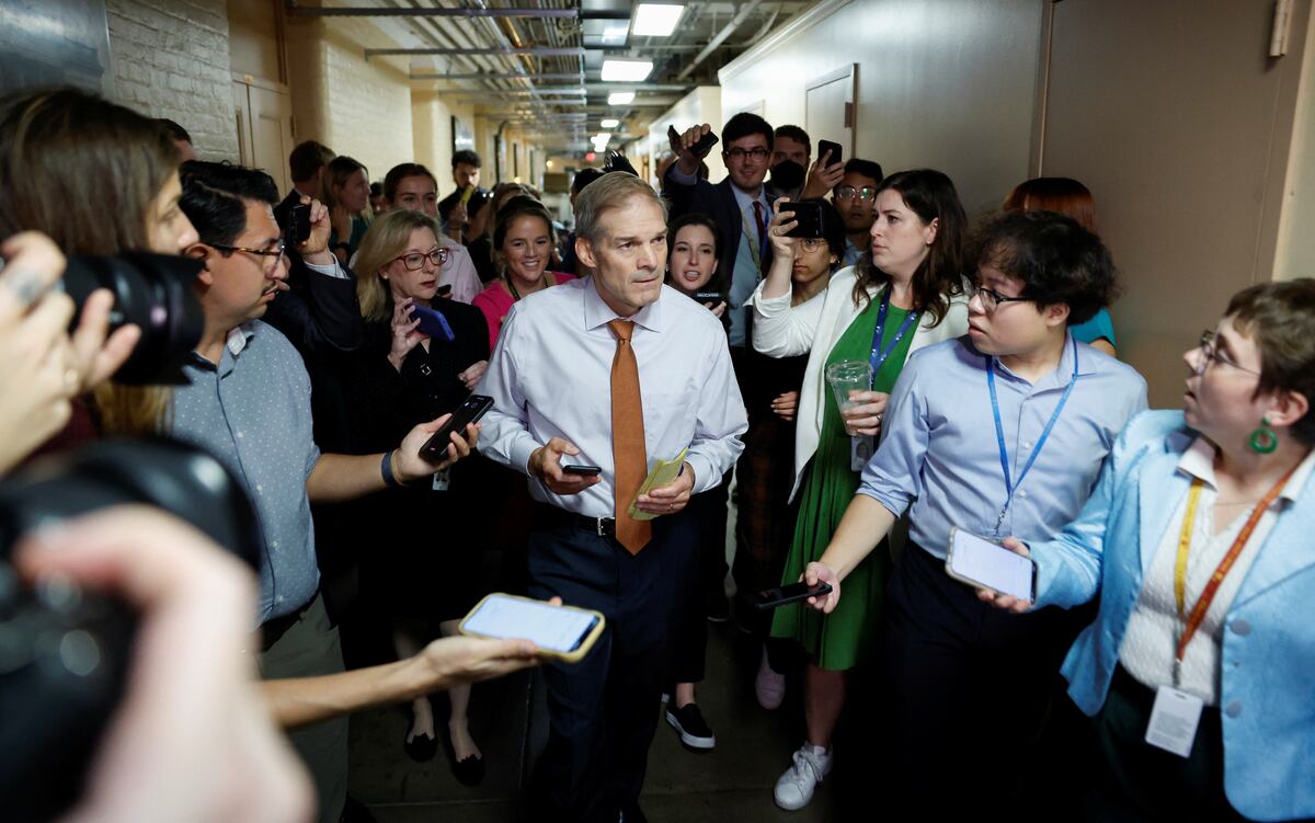 Trump da su apoyo al radical Jim Jordan para presidir la Cámara de Representantes | Internacional