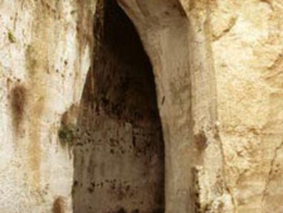 Caverna llamada Oreja de Dionisio.