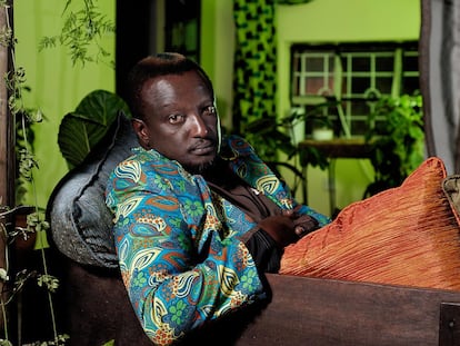 Binyavanga Wainaina, vía Africlectic Magazine