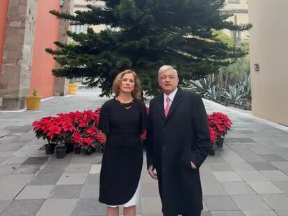 Andrés Manuel López Obrador y Beatriz Gutiérrez Müller, en el Palacio Nacional.