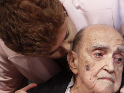 Dilma Roussef y Niemeyer, en un encuentro en 2010.