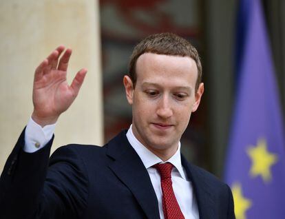 Mark Zuckerberg, director de Facebook, durante su última reunión con el presidente francés en mayo de 2019.