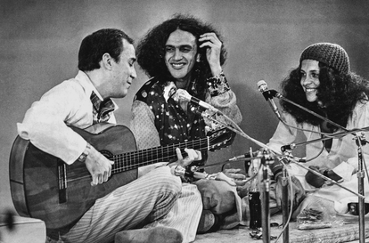 João Gilberto, Caetano Veloso y Gal Costa, en 1971.
