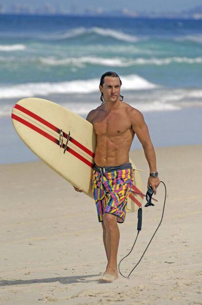 En esta cinta de 2008, hacía de un surfista sin camisa que pasaba por una crisis existencial al acabar su buena racha con las olas. Para la película el actor tuvo que trabajar más los músculos de su cuerpo, pues eran el principal atractivo del filme.