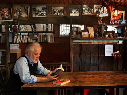 El escritor Michael Ondaatje.