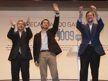 Xosé Manuel Barreiro, Alberto Núñez Feijóo y Mariano Rajoy, ayer en Lugo.