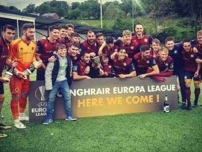 Los jugadores del Cardiff Met celebran su clasificación para la Europa League.