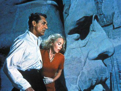 Cary Grant y Eva Marie Saint, en el monte Rushmore en la película 'Con la muerte en los talones' (1959), de Alfred Hitchcock.