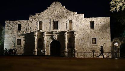 El Álamo, una de las cinco misiones españolas en Texas.