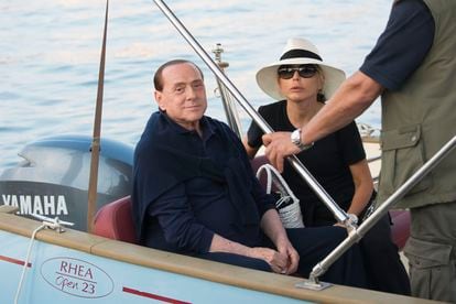 Silvio Berlusconi y su hija Marina, en Saint Tropez en 2015.