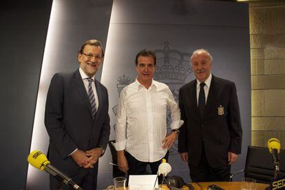 Mariano Rajoy, José Ramón de la Morena y Vicente del Bosque.