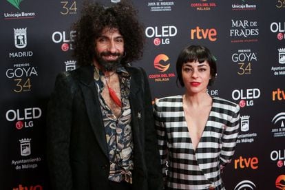 La pareja formada por el violinista Ara Malikian y la directora Nata Moreno, en los Premios Goya, celebrados el pasado enero, donde ganaron en la categoría de mejor película documental por 'Ara Malikian, una vida entre las cuerdas'.