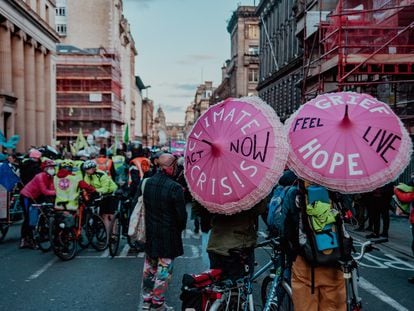 Participantes en una manifestación por el clima en Glasgow, Reino Unido, en enero de 2022.