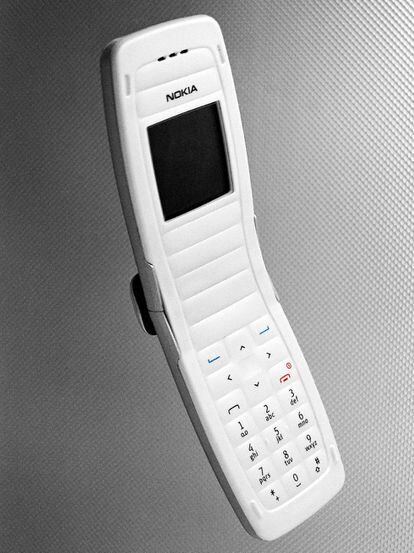 Nokia 2650, lanzado en 2004, todavía en blanco y negro, vendió 35 millones de unidades. Con el diseño 'de concha' intentaron hacerse un hueco en el mercado de EEUU.