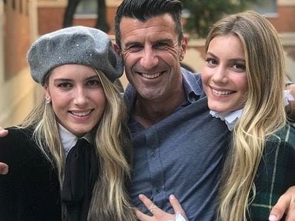 Luis Figo y dos de sus tres hijas en una imagen en Instagram.