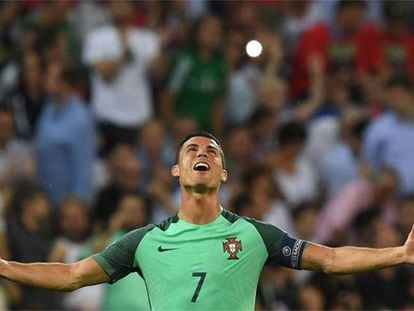 Cristiano celebra una victoria con Portugal.