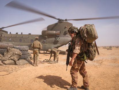 Soldados franceses de la Operación Barkhane en Burkina Faso el pasado mes de abril.
