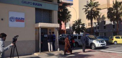 La sede del Grupo Eulen en Melilla, registrada este miércoles por la Guardia Civil.