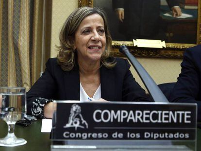 Carmen Navarro, tesorera del PP, durante una comparecencia. 