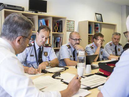 Reunión de trabajo de la cúpula de Mossos sobre la delincuencia en Barcelona.