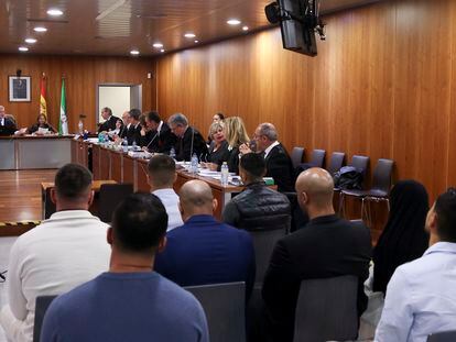 Sala de la Audiencia Provincial de Málaga, donde se celebra el juicio contra los cuatro acusados de dos delitos de asesinato en la Costa del Sol en 2018, este lunes.