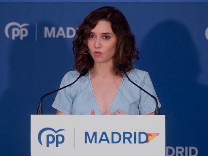 La presidenta de la Comunidad de Madrid y del PP de Madrid, Isabel Díaz Ayuso, en rueda de prensa, este miércoles, en la sede de Génova.