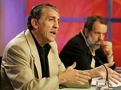 Los diputados del PSOE Diego López Garrido, a la izquierda, y Francisco Fernández Marugán.