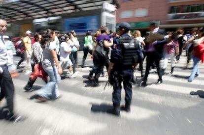 Después del violento terremoto de 1985 la capital de México está mucho más preparada para estos sucesos. La mayoría de edificios ha sufrido como mucho grietas en el yeso de las paredes