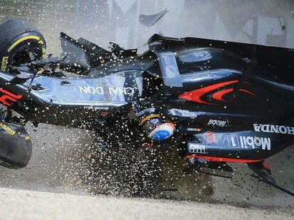 El accidente de Fernando Alonso en Melbourne