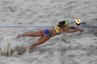 La brasileña Barbara Seixas, durante la final de voley playa que Brasil perdió ante Alemania en Copacabana.