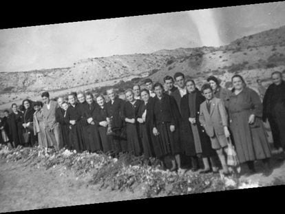 Las mujeres de negro que acudían a La Barranca (Lardero, La Rioja) a visitar a sus familiares asesinados en la Guerra Civil.