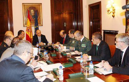 Reunión de evaluación de la amenaza terrorista, celebrada este martes en el Ministerio del Interior, en Madrid.