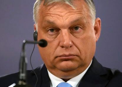 El primer ministro húngaro, Viktor Orbán, durante una conferencia de prensa en Belgrado, Serbia, el 8 de julio.