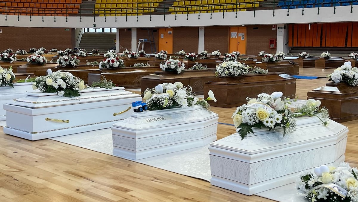 Un naufragio de Calabria, minutos antes de la tragedia: “Lo peor ha pasado. Estamos bien. Ya vemos Italia” | Internacional Un naufragio de Calabria, minutos antes de la tragedia: “Lo peor ha pasado. Estamos bien. Ya vemos Italia” | Internacional
