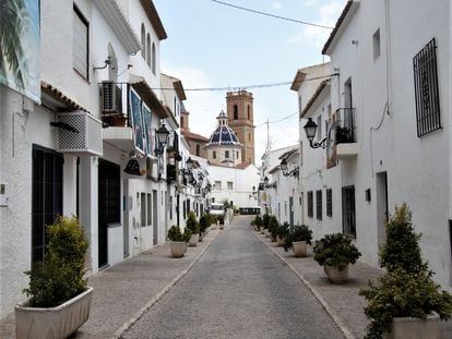 Calle del casco viejo de Altea (Alicante).