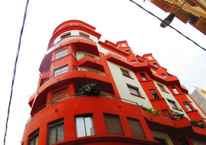 La colorida Casa Joaquima Vendrell.