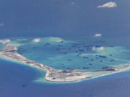 Los islotes artificiales Spratly.
