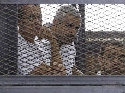 Los periodistas condenados en Egipto Peter Greste, Mohammed Fahmy y Baher Mohamed, en una imagen del 1 de junio de 2014.