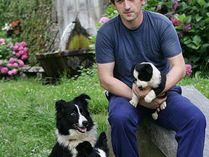 Jon Osoro, criador de perros border collie, en Elgoibar.