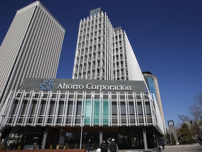 Sede de Ahorro Corporaci&oacute;n en el Paseo de la Castellana de Madrid