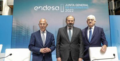 Francesco Starace, consejero delegado de Enel y vicepresidente de Endesa; Juan Sánchez-Calero, presdidente y José Bogas, consejero delegado.