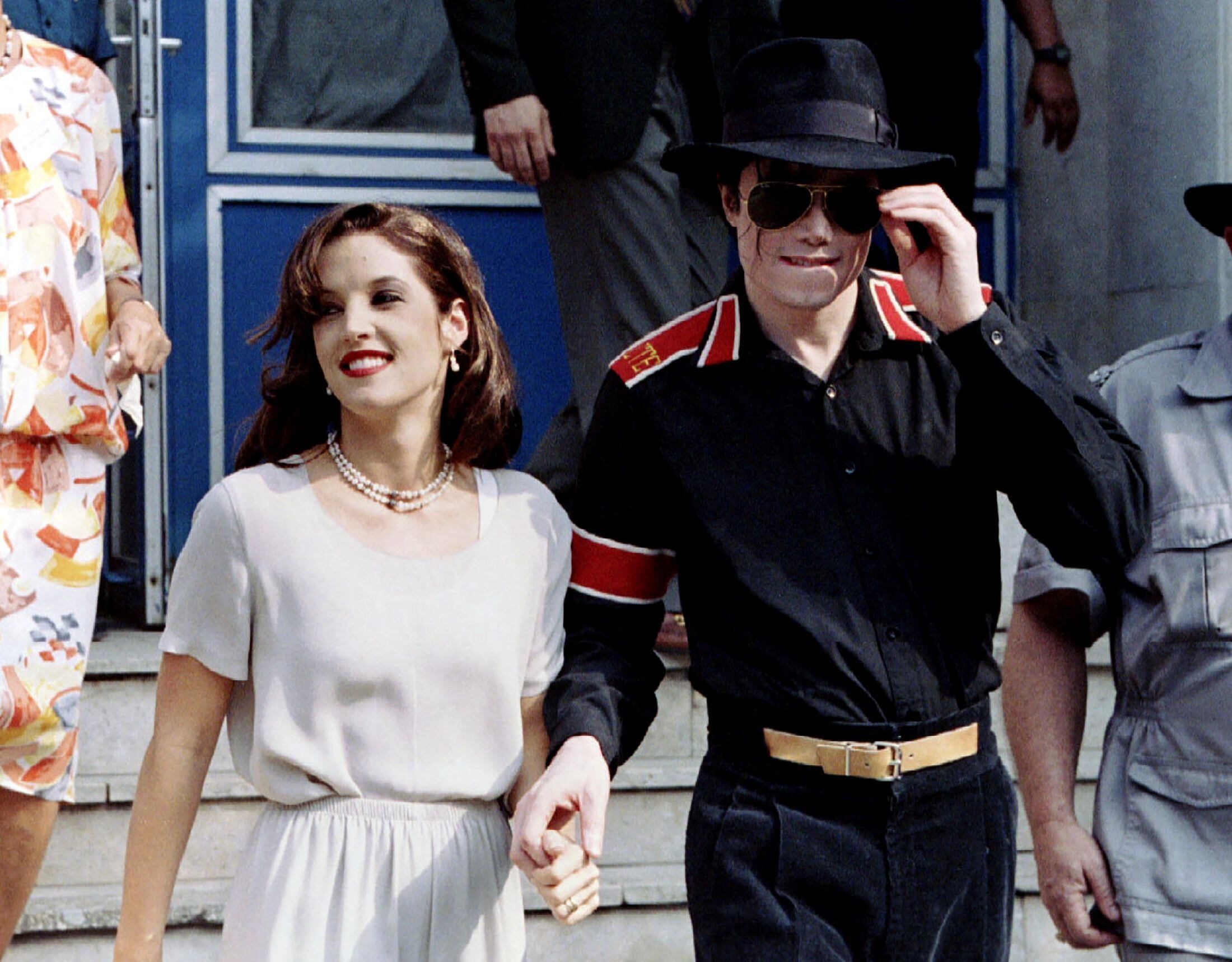 Lisa Marie Presley y Michael Jackson, en 1994 en Budapest (Hungría). 