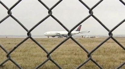 El Airbus atacado, en el aeropuerto de Detroit.