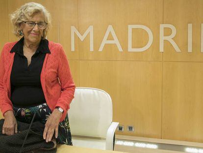 La alcaldesa de Madrid, Manuela Carmena, en la rueda de prensa.
