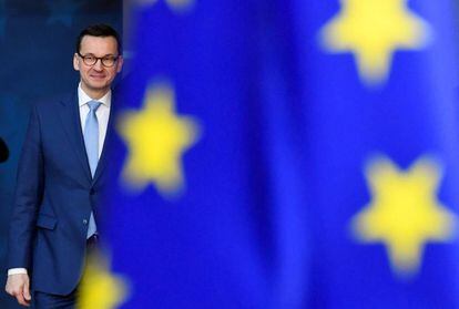 El primer ministro de Polonia, Mateusz Morawieck, a su llegada a una cumbre de la UE en Bruselas.