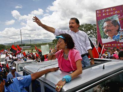 Daniel Ortega y Rosario Murillo en un acto de campaña.